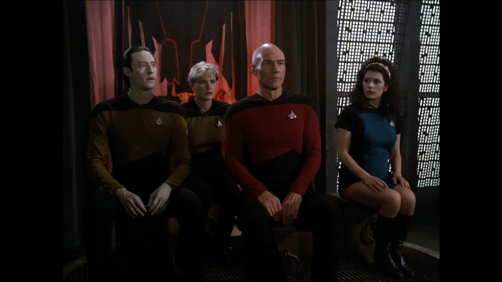 Encounter at Farpoint - Blu-ray - Bridge crew on trial