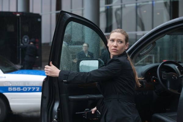 Fringe Forced Perspective Olivia Dunham played by Anna Torv