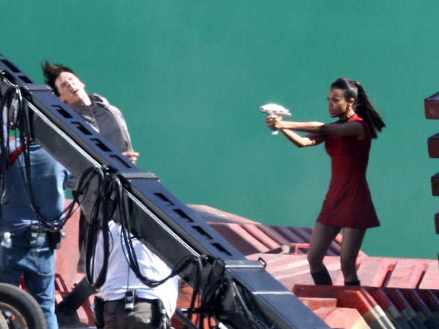 Star Trek 2 - Benedict Cumberbatch and Zoe Saldana (Uhura).