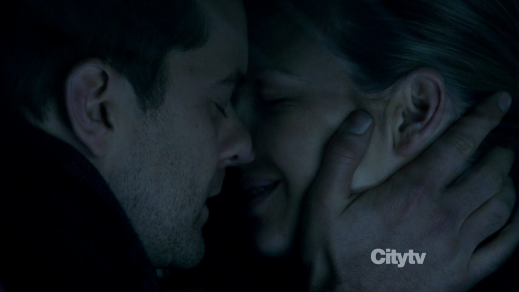 Fringe - Peter and Olivia Kissing