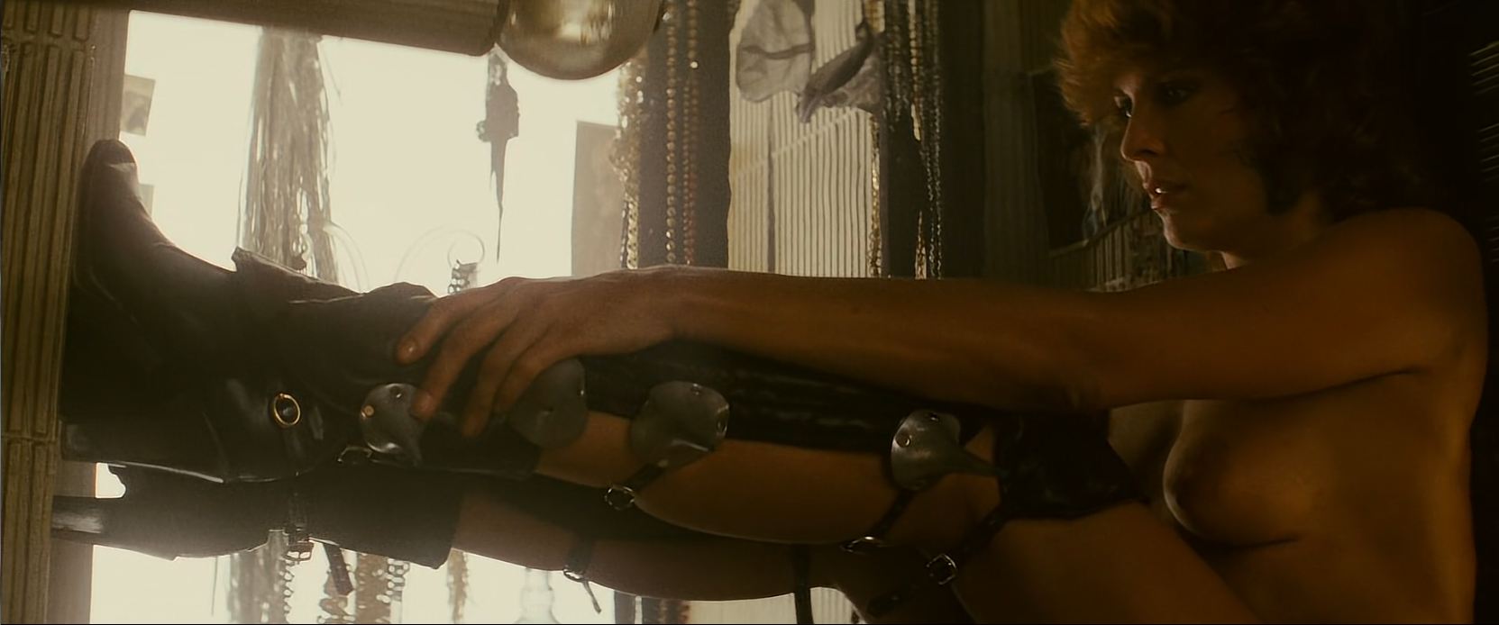 Blade Runner - Zhora - topless nude boobs