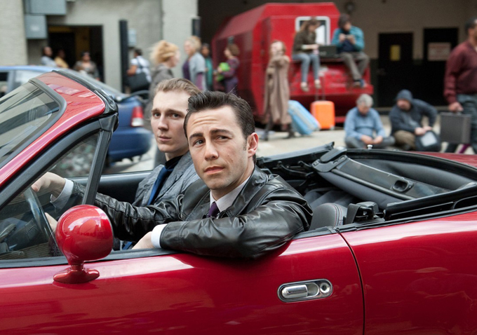 Joseph Gordon-Levitt as Joseph Simmons in Looper