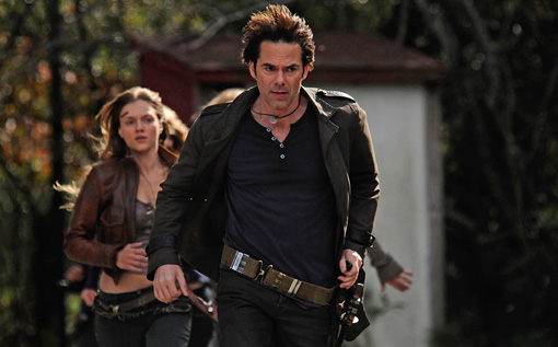 Revolution - Billy Burke and Tracy Spiridakos