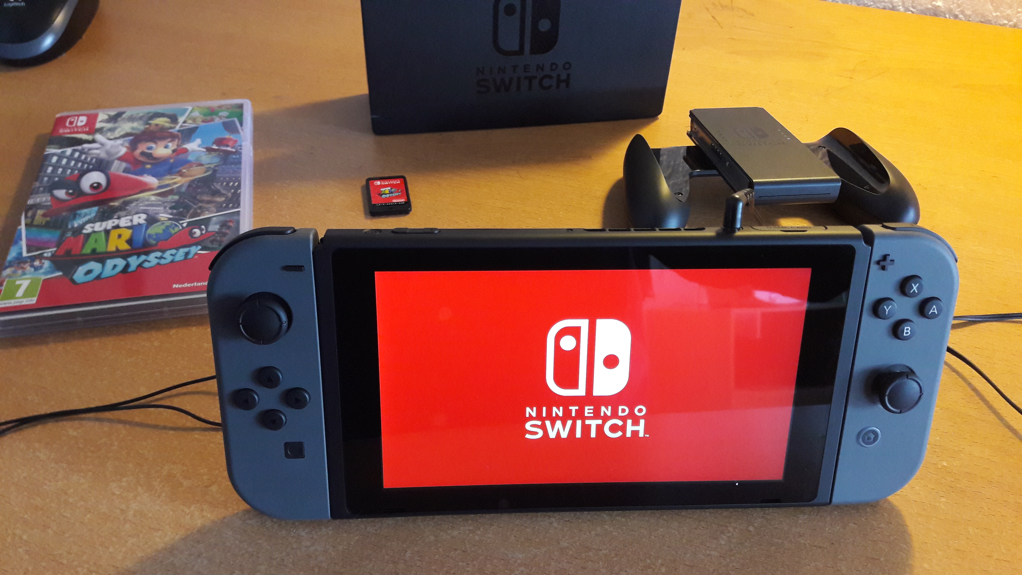 Nintendo Switch red starup screen