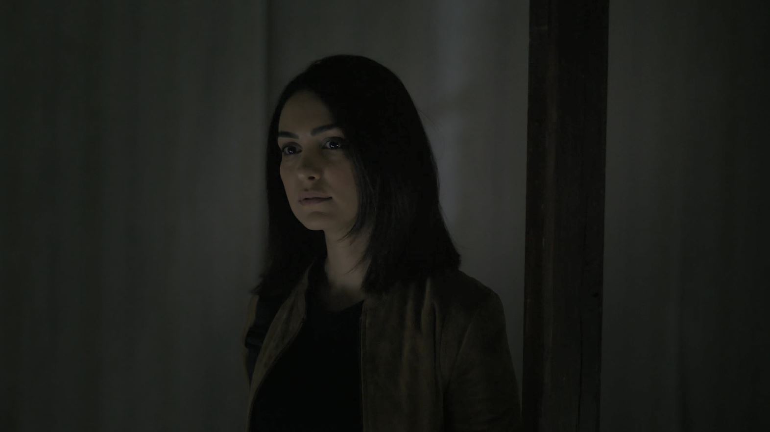 Nazanin Boniadi as Clare - Counterpart S02E08 In From The Cold Review