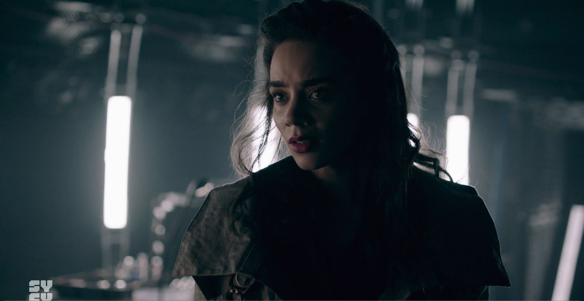 Killjoys S05E01 Run Yala Run Review - Hannah John-Kamen as Dutch