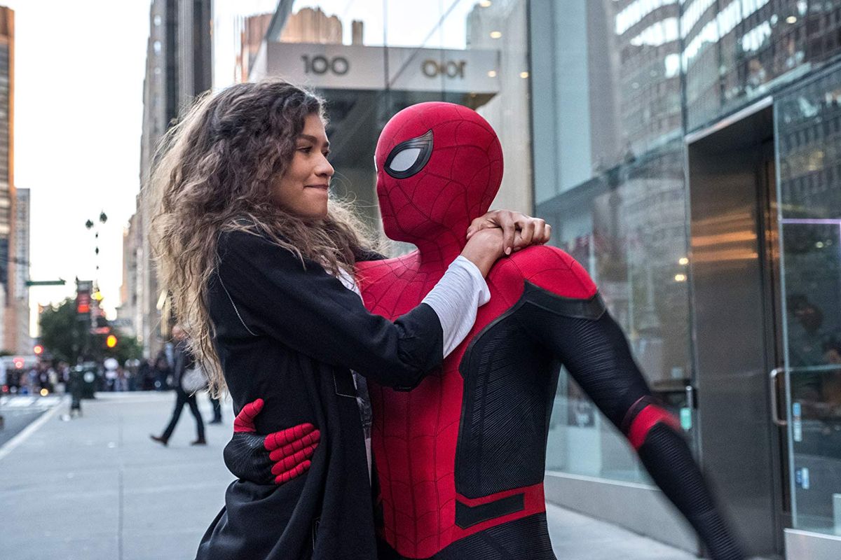 Spider-Man Far From Home - Zendaya as MJ with Peter