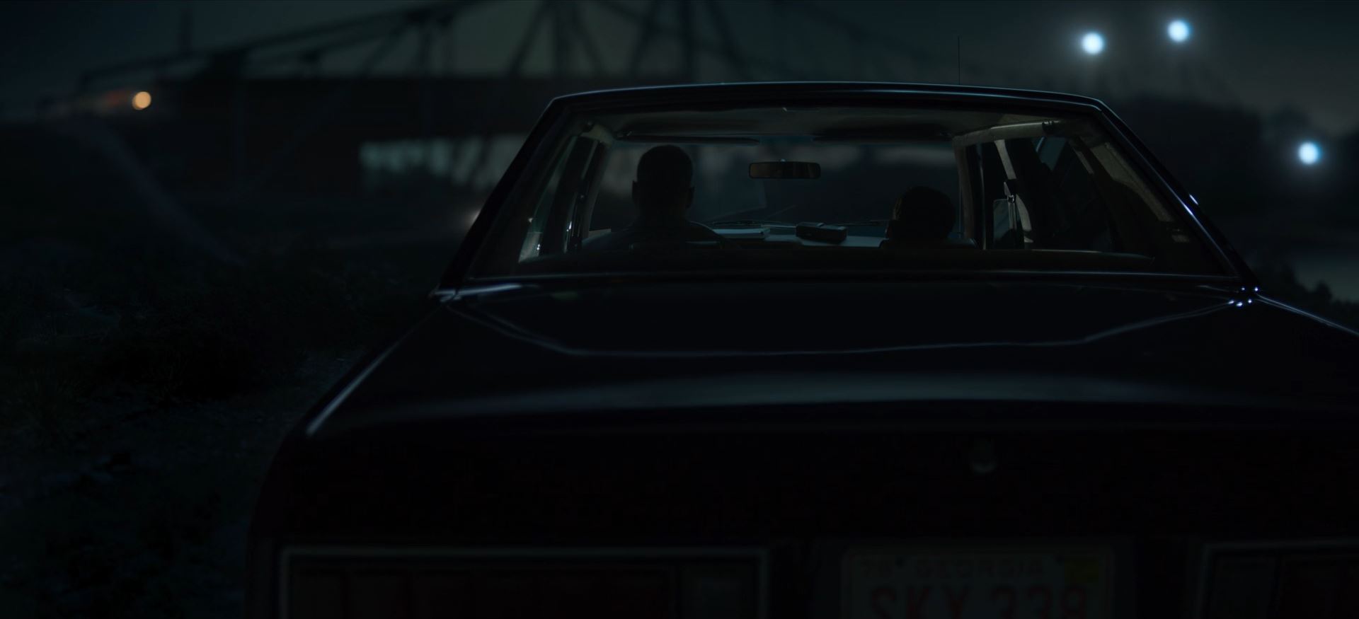 Mindhunter Season 2 Review - Holden and Tench on a stakeout