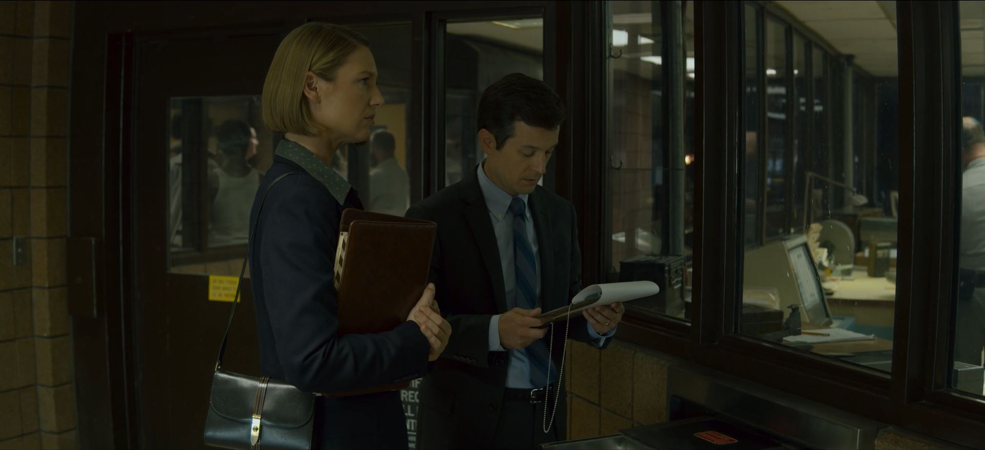 Mindhunter Season 2 Review - Wendy and Gregg conduct their own interview