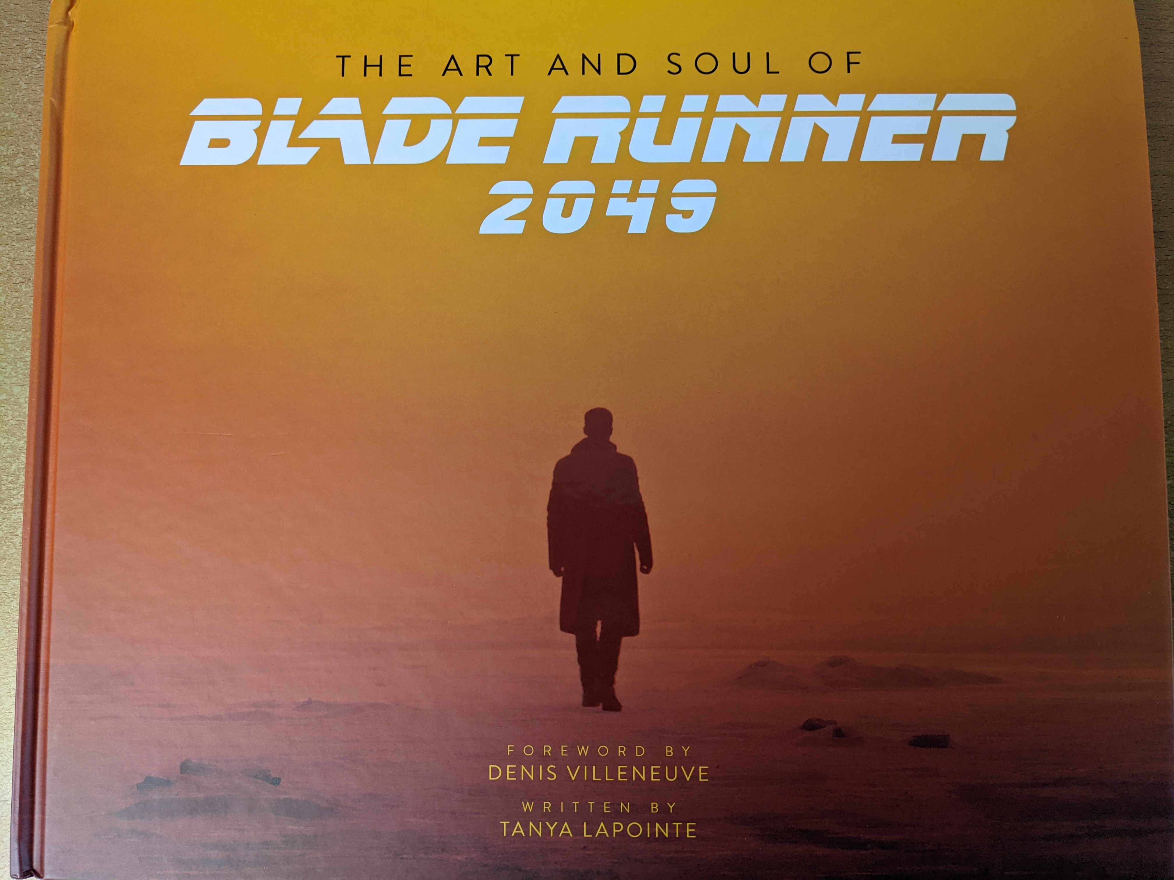 The-Art-and-Soul-of-Blade-Runner-2049-cover