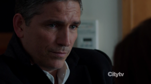 Mr. Reese (Jim Caviezel) removing the needle - Person of Interest