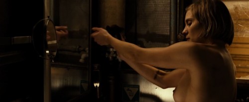 Katee Sackhoff as Dahl topless in Riddick