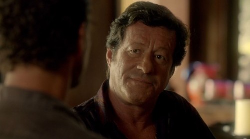 Revolution - Mis Dos Padre - Joaquim De Almeida as the Cartel leader