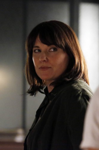 Lucy Lawless as agent Hartley - Agents of SHIELD season 2 sneak peek trailer